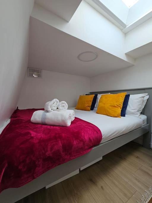 West Kensington Bright Flat Apartment London Bagian luar foto